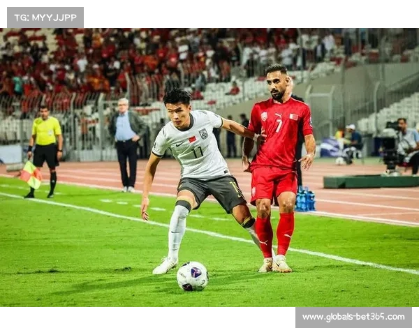 中国足球迎战卡塔尔 韦世豪张玉宁首发武磊待命出战 中国足球迎战卡塔尔 韦世豪张玉宁首发武磊待命出战