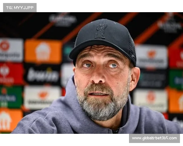 昔日活泼的阿莫林如今化身严肃教练焕发新生 昔日活泼的阿莫林如今化身严肃教练焕发新生