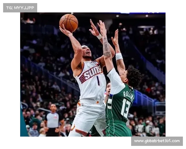 布克独揽39分难救主 太阳122-133再负雄鹿遭遇四连败 布克独揽39分难救主 太阳122-133再负雄鹿遭遇四连败