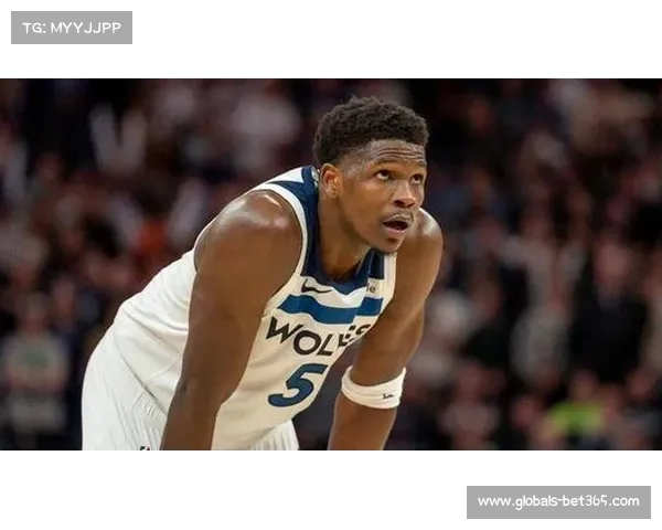 爱德华兹精彩表现助森林狼逆转活塞豪取胜利25分6篮板助力球队征程